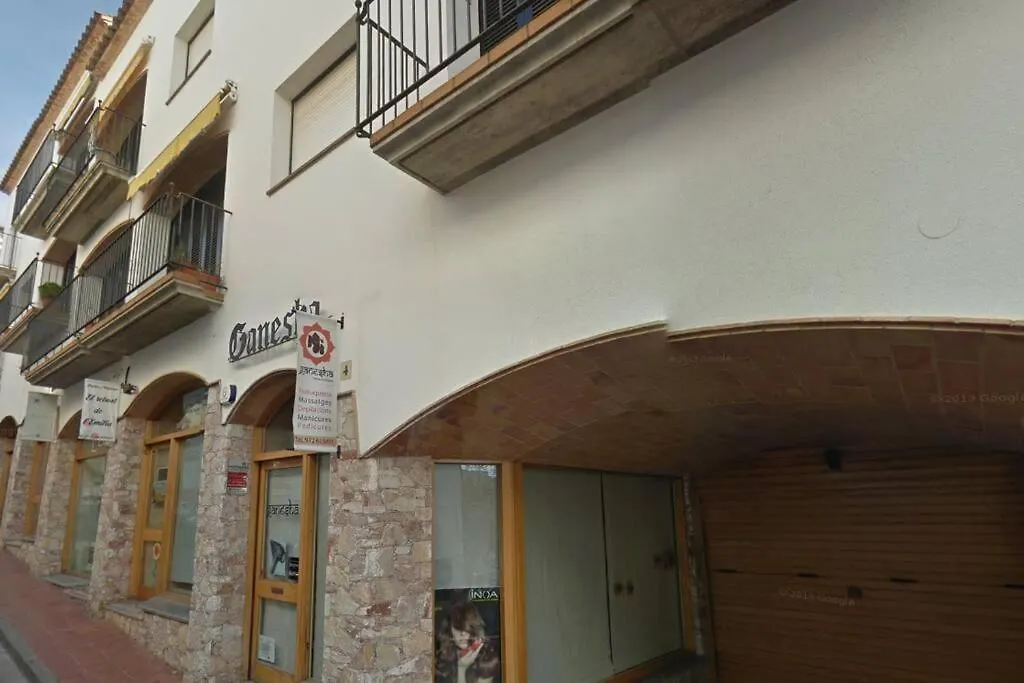 2 Minutes Walking To The Beach Parking Included Calella De Palafrugell
